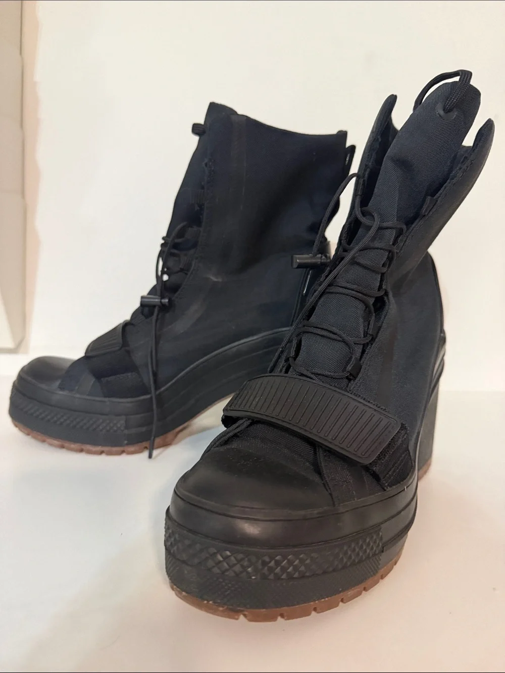 NEW CONVERSE Women's Chuck Taylor All Star 9 GR82 Boots NWOT Missing Ankle Stra
